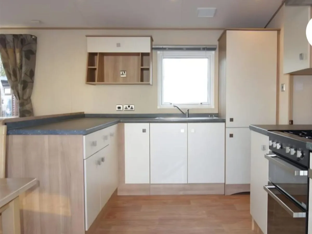 Mobile home - Image 1