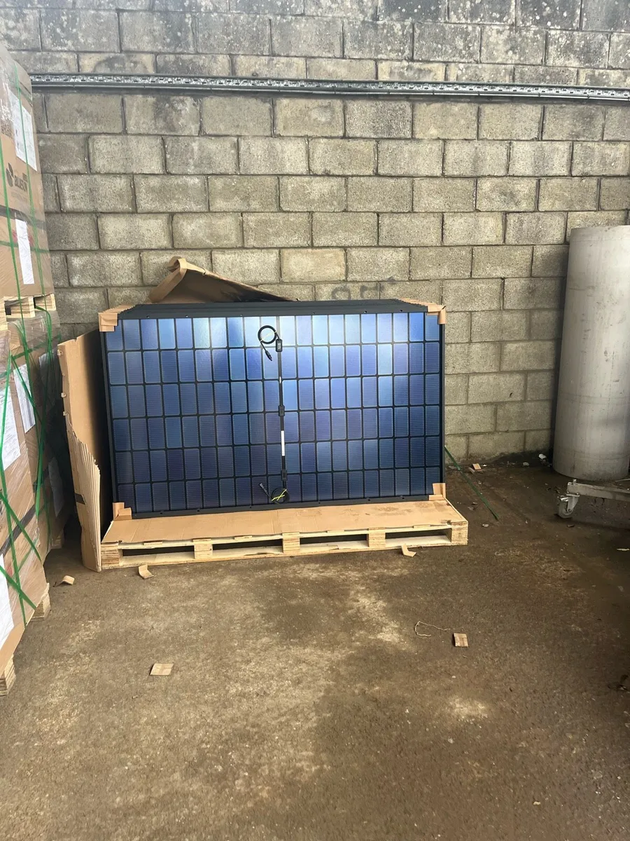 Solar Panel - Image 1