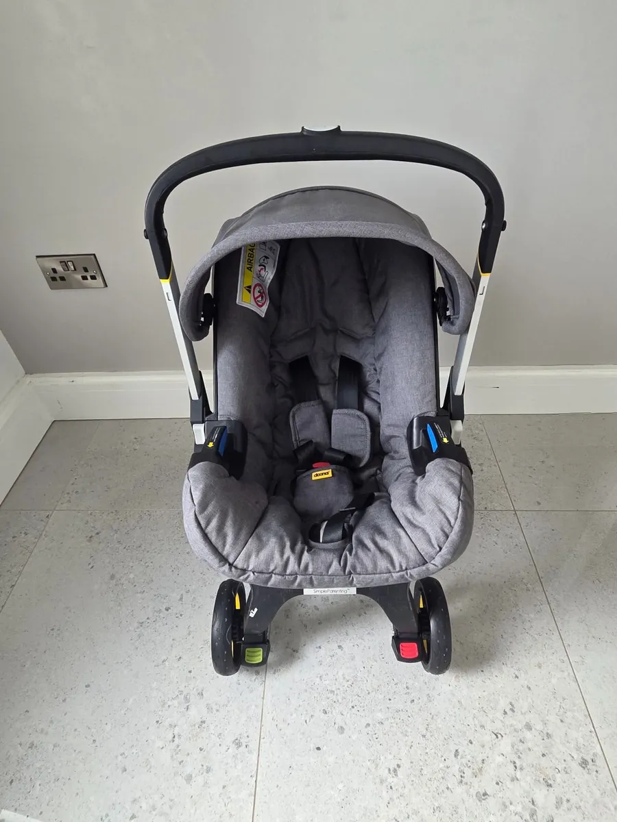 Doona carseat/buggy - Image 3
