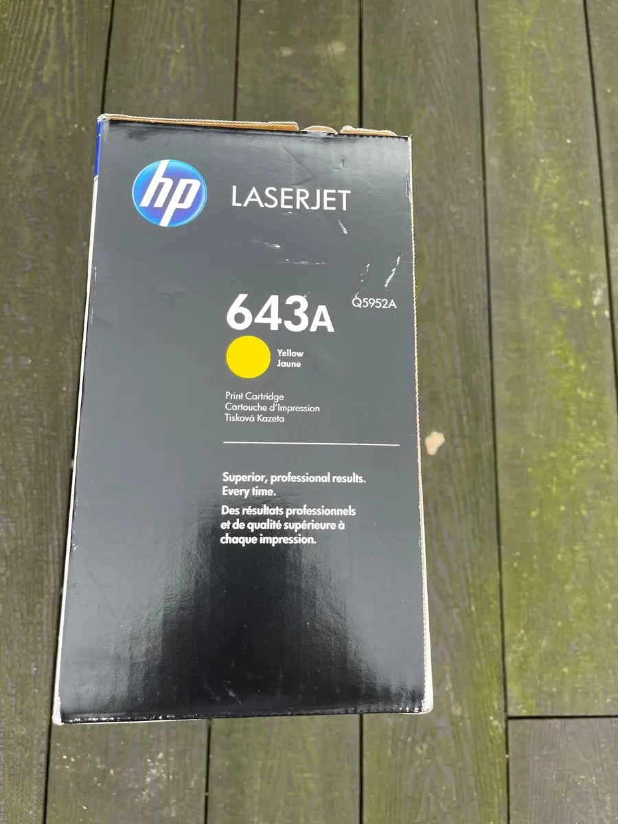 HP Q5952A Original Yellow Toner