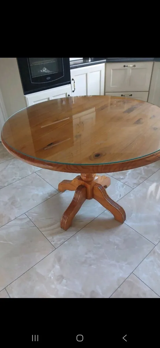 Round table with protective glass - Image 3