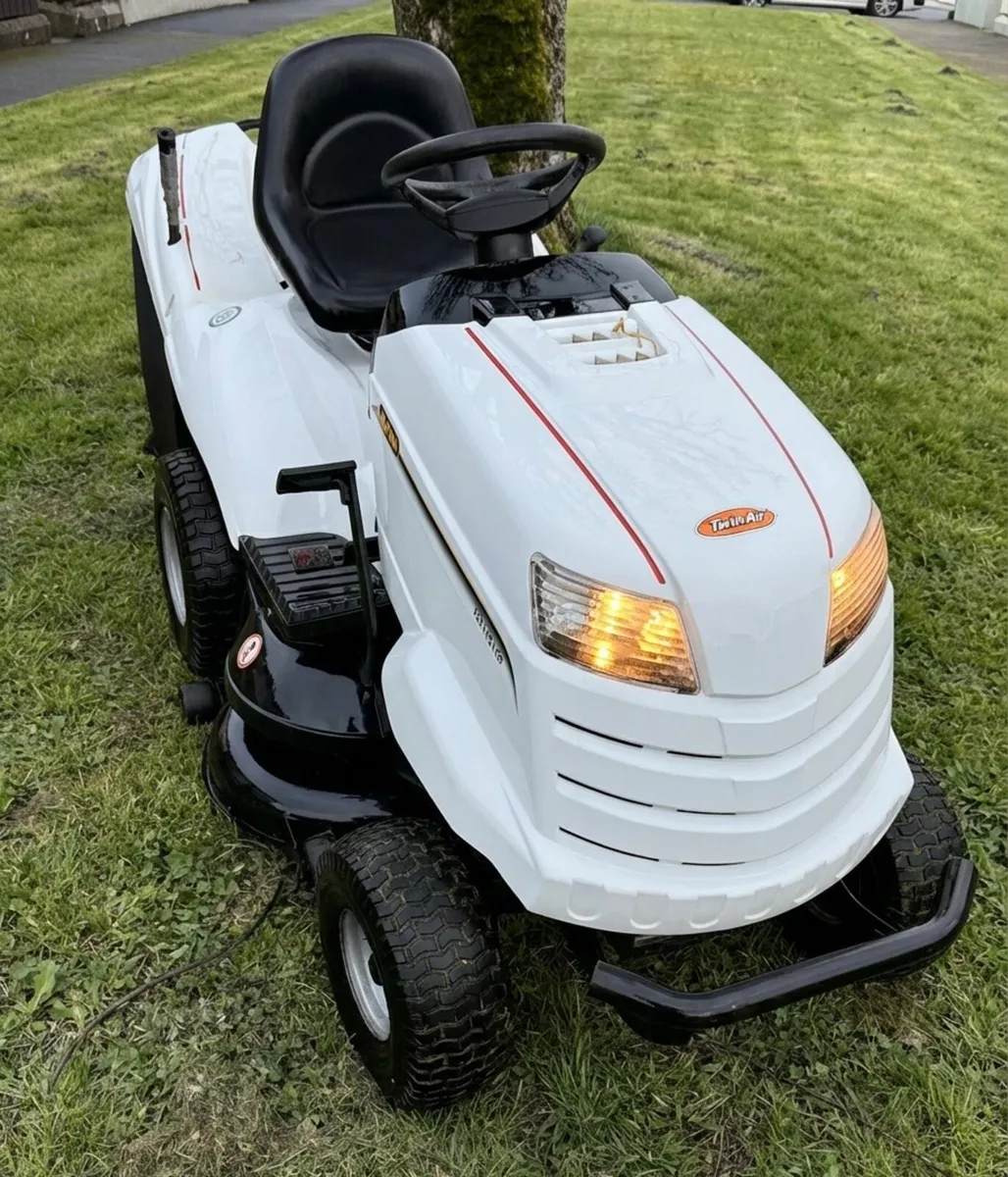 Ride on mower - Image 3