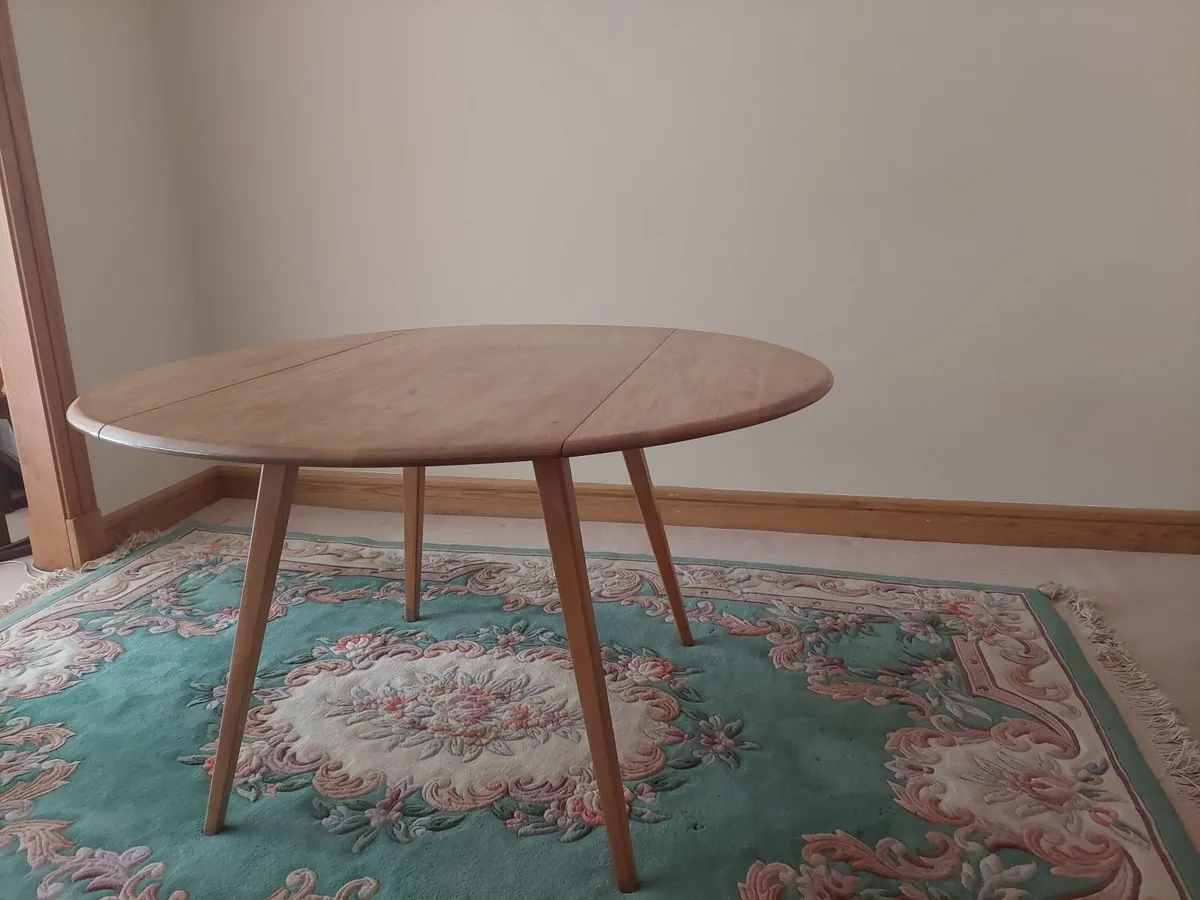 Solid Oak Bookcase / Display Cabinet - Image 3