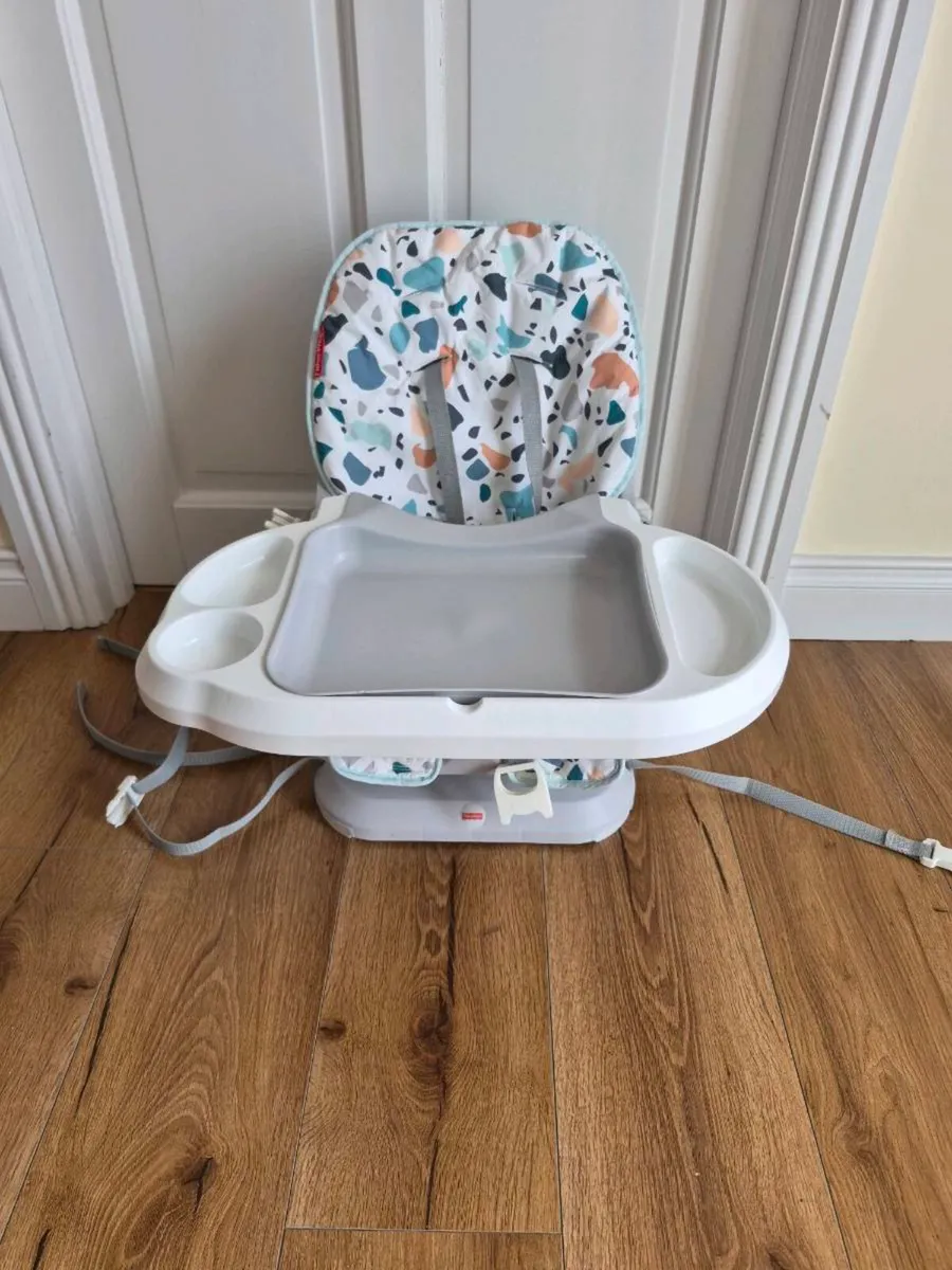 Feeding chair - Image 1