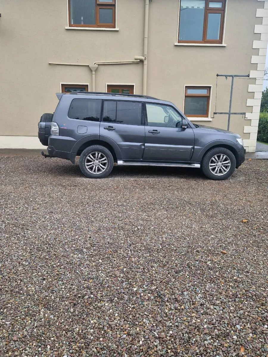 Mitsubishi Pajero - Image 1