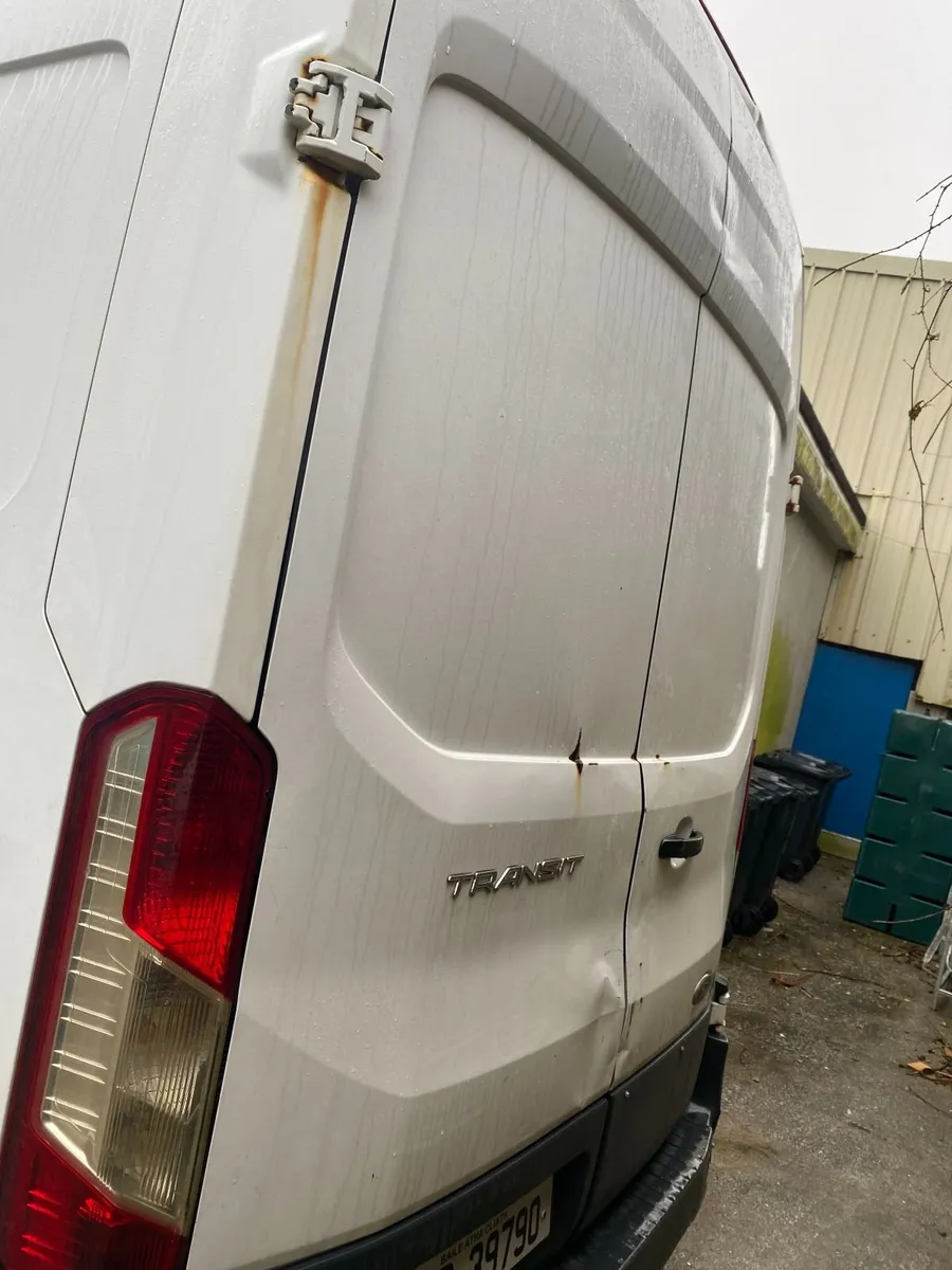 Ford Transit 2015 - Image 2