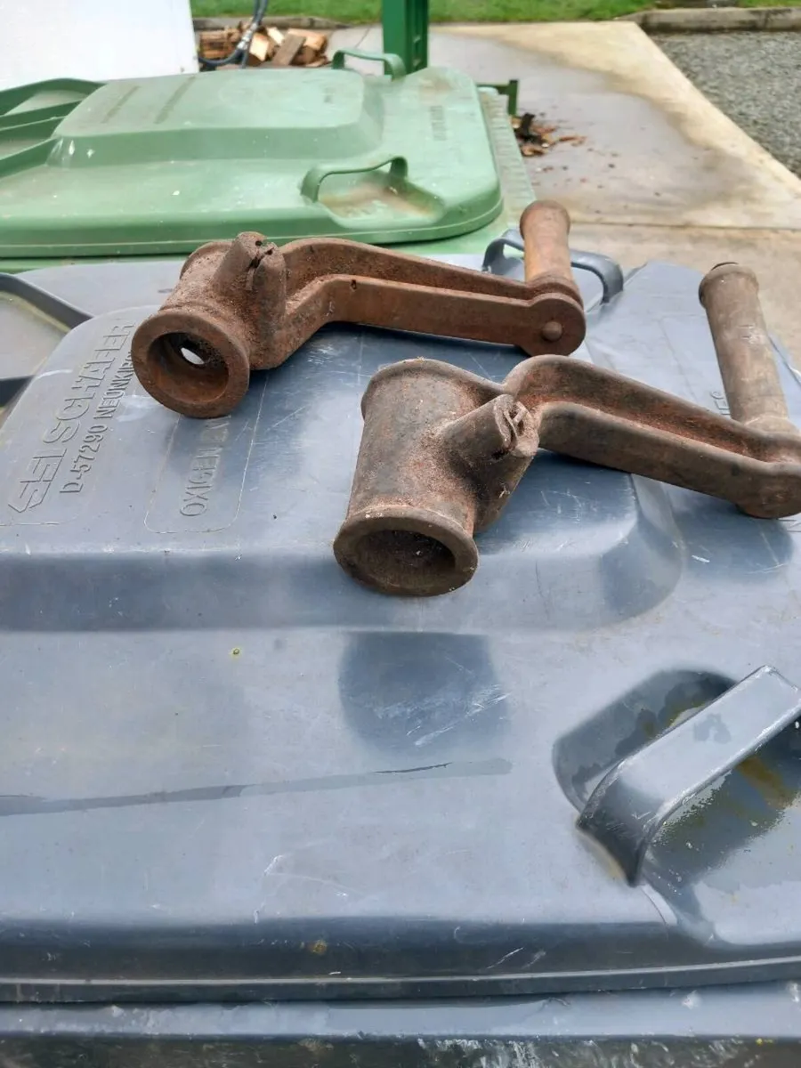 Lister starting handles - Image 1