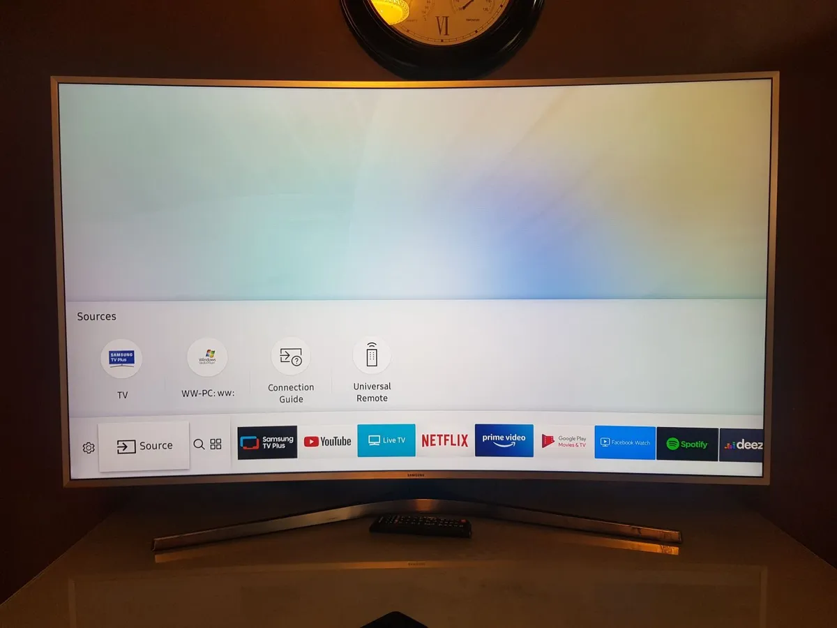 49'' Samsung Curve HD HDR 4K Freeview HD Smart LED - Image 1