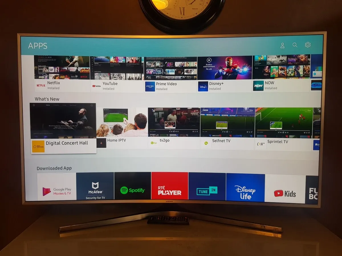 49'' Samsung Curve HD HDR 4K Freeview HD Smart LED - Image 4