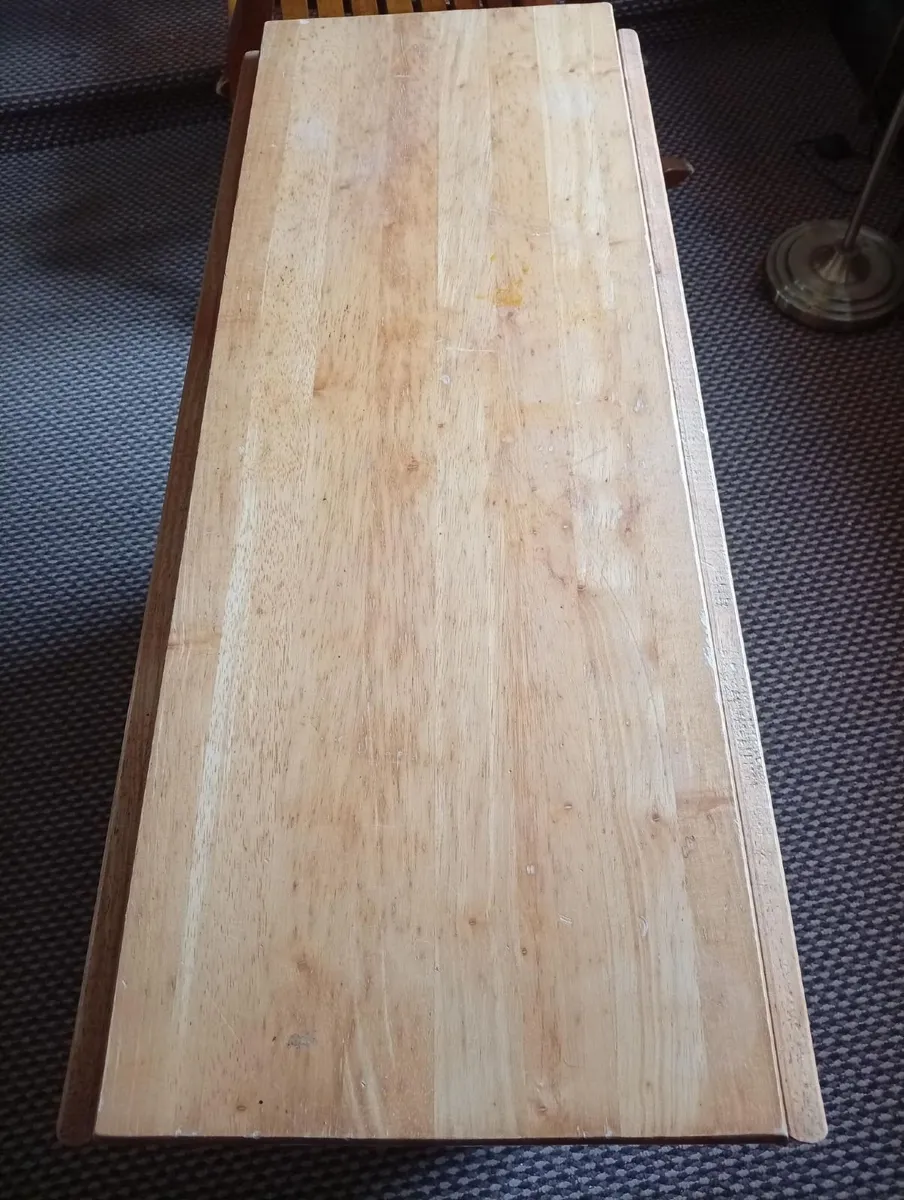 Folding Table and chairs - Image 4