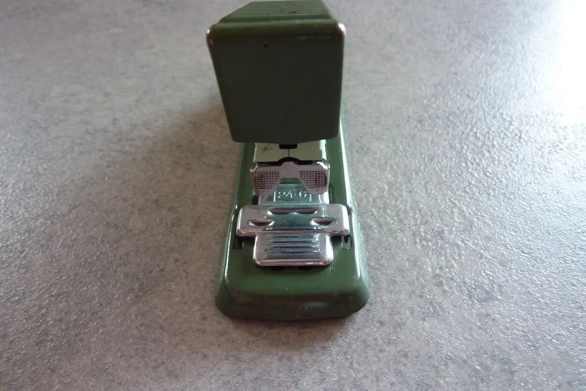 Vintage Esco Senator Stapler Green - Image 4