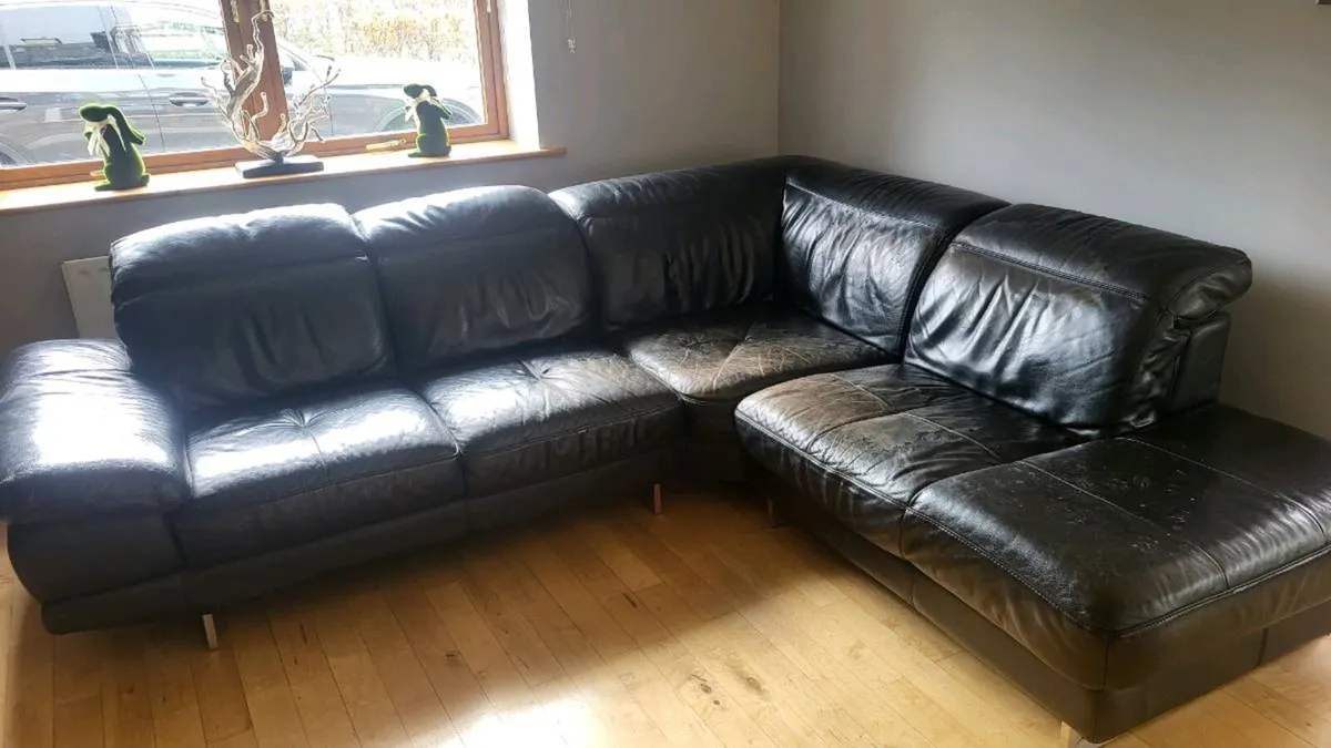 5 piece leather couch set - Image 1