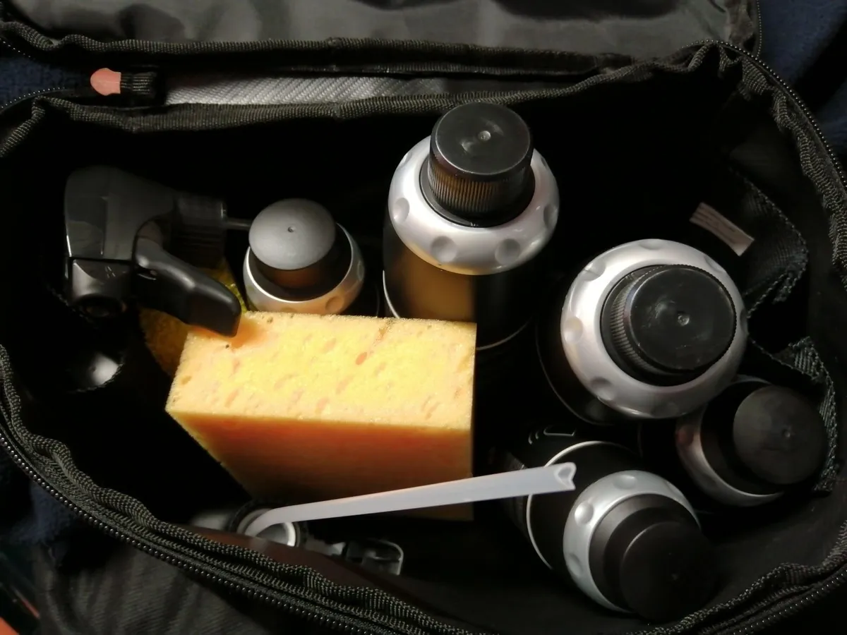 Audi cleaning kit - Image 1