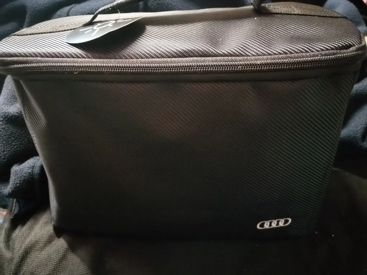 Audi cleaning kit - Image 3