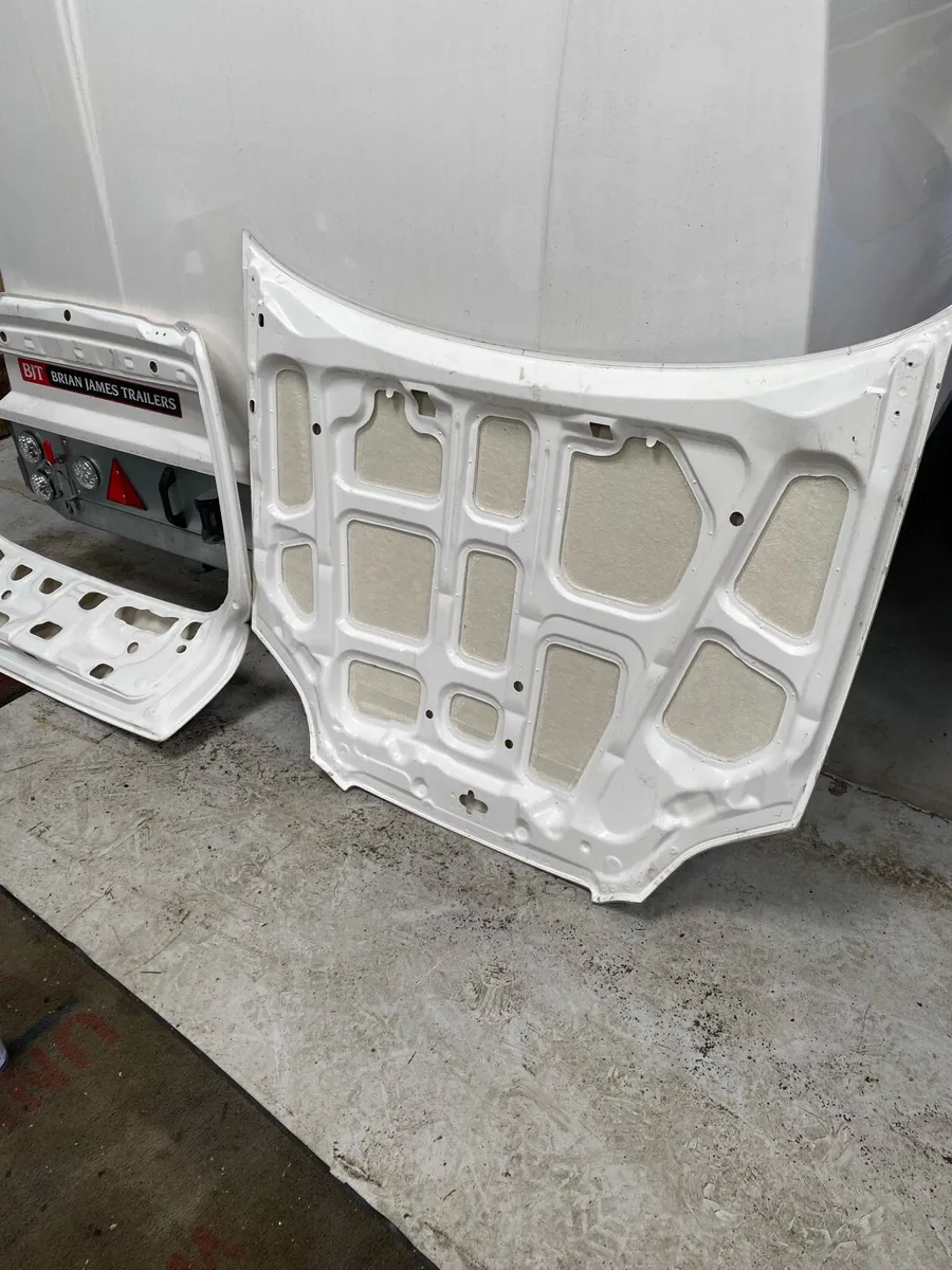 Ek4 fibreglass bonnet and boot - Image 3