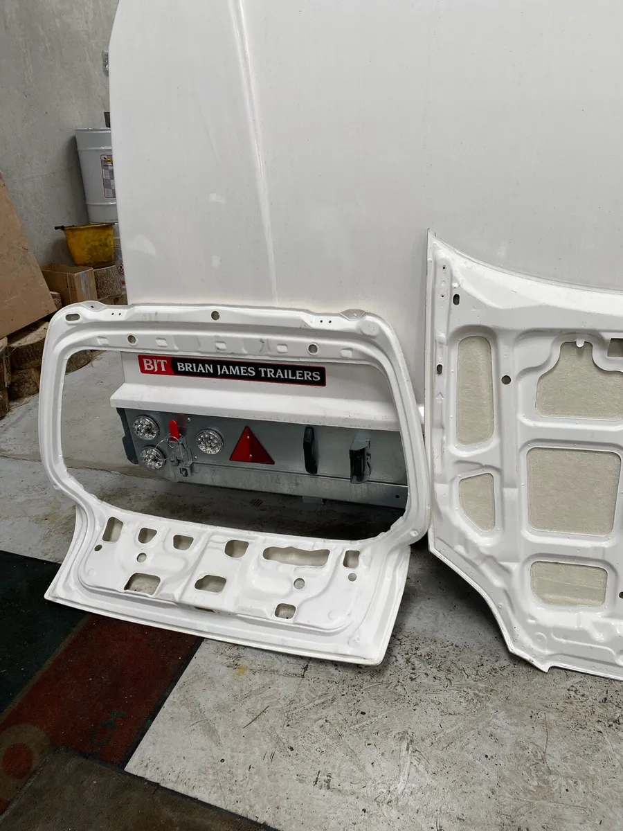 Ek4 fibreglass bonnet and boot - Image 4