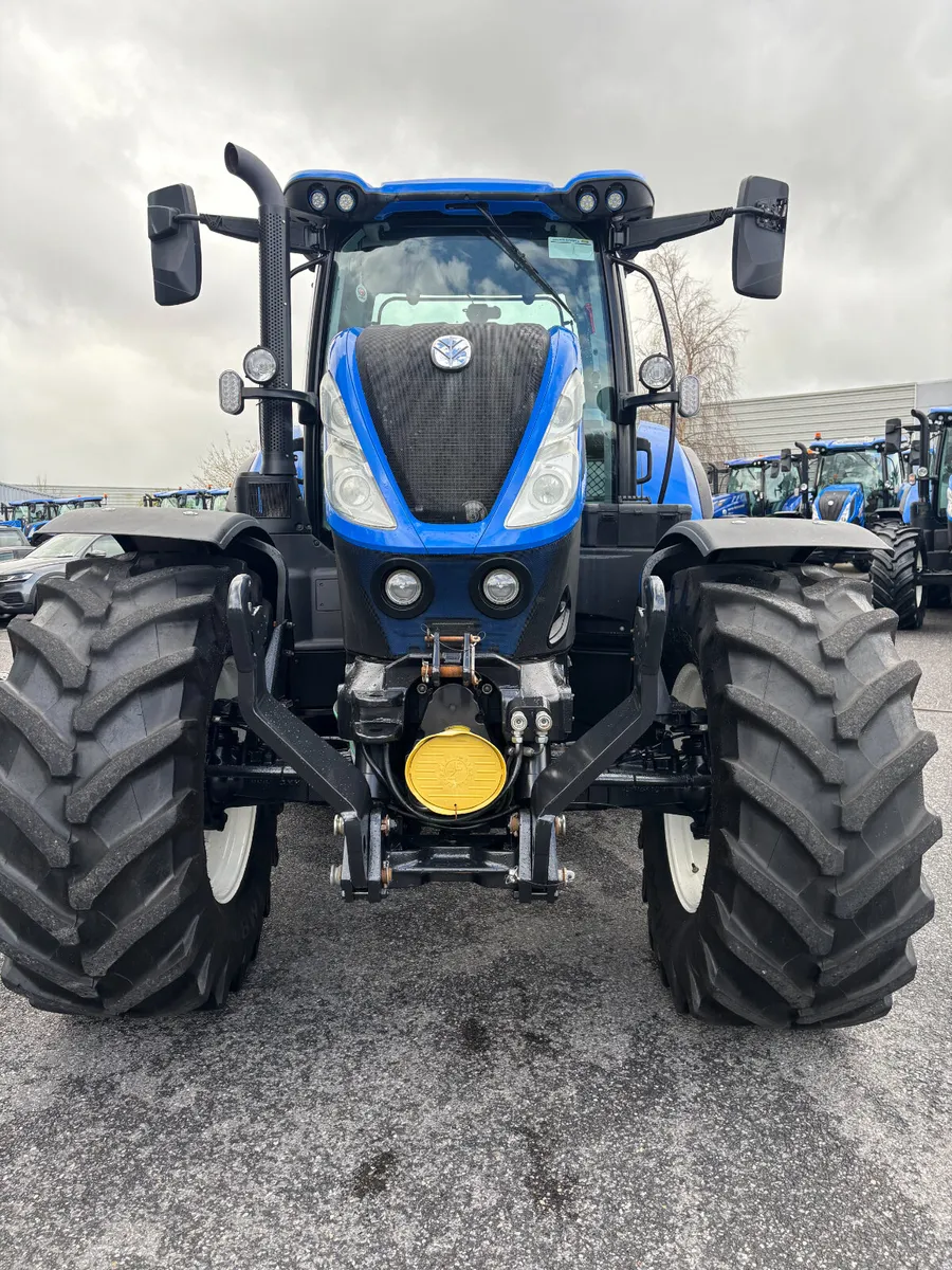 New Holland T7.210 Range Command-2788hrs - Image 3