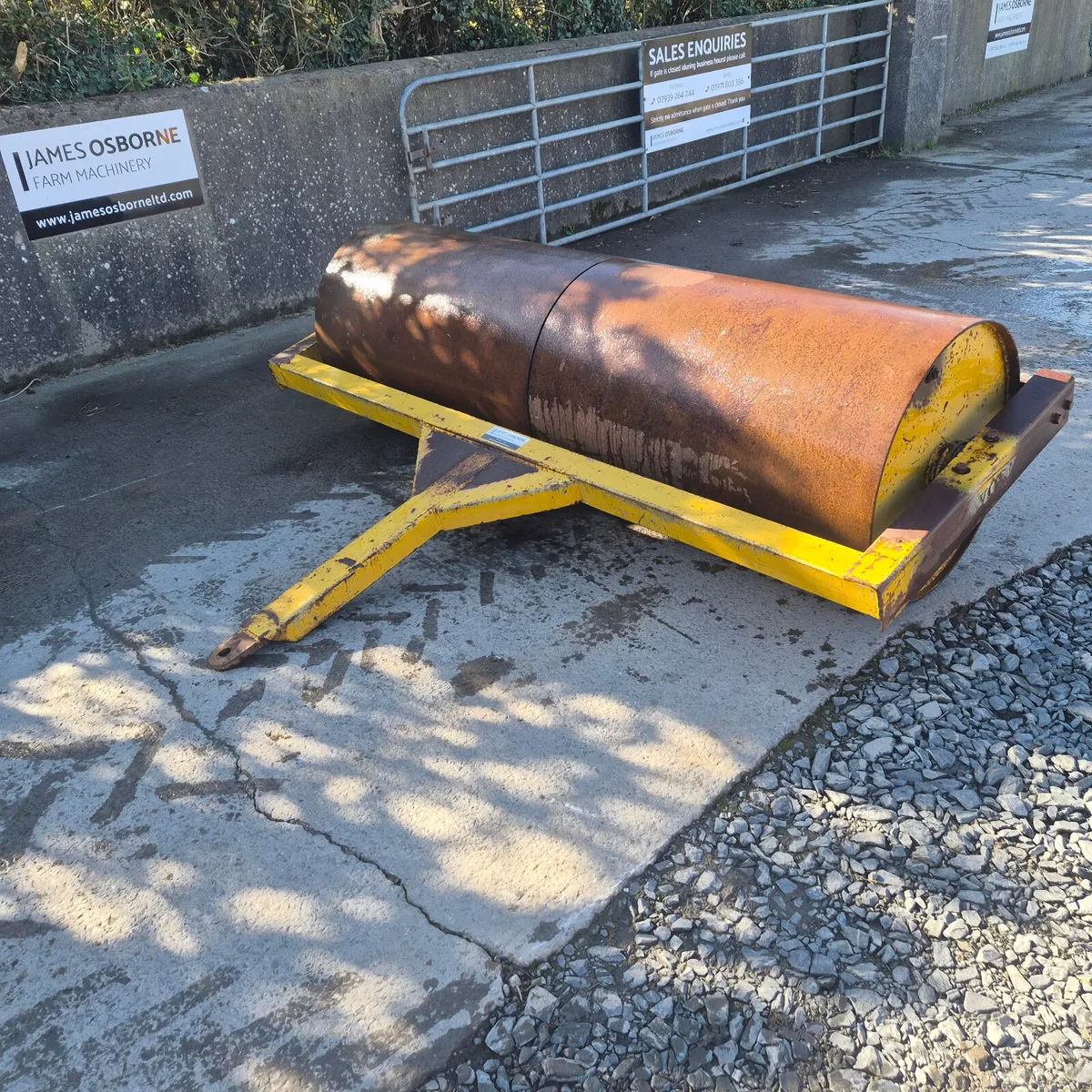 Twose 8ft Roller - Image 1