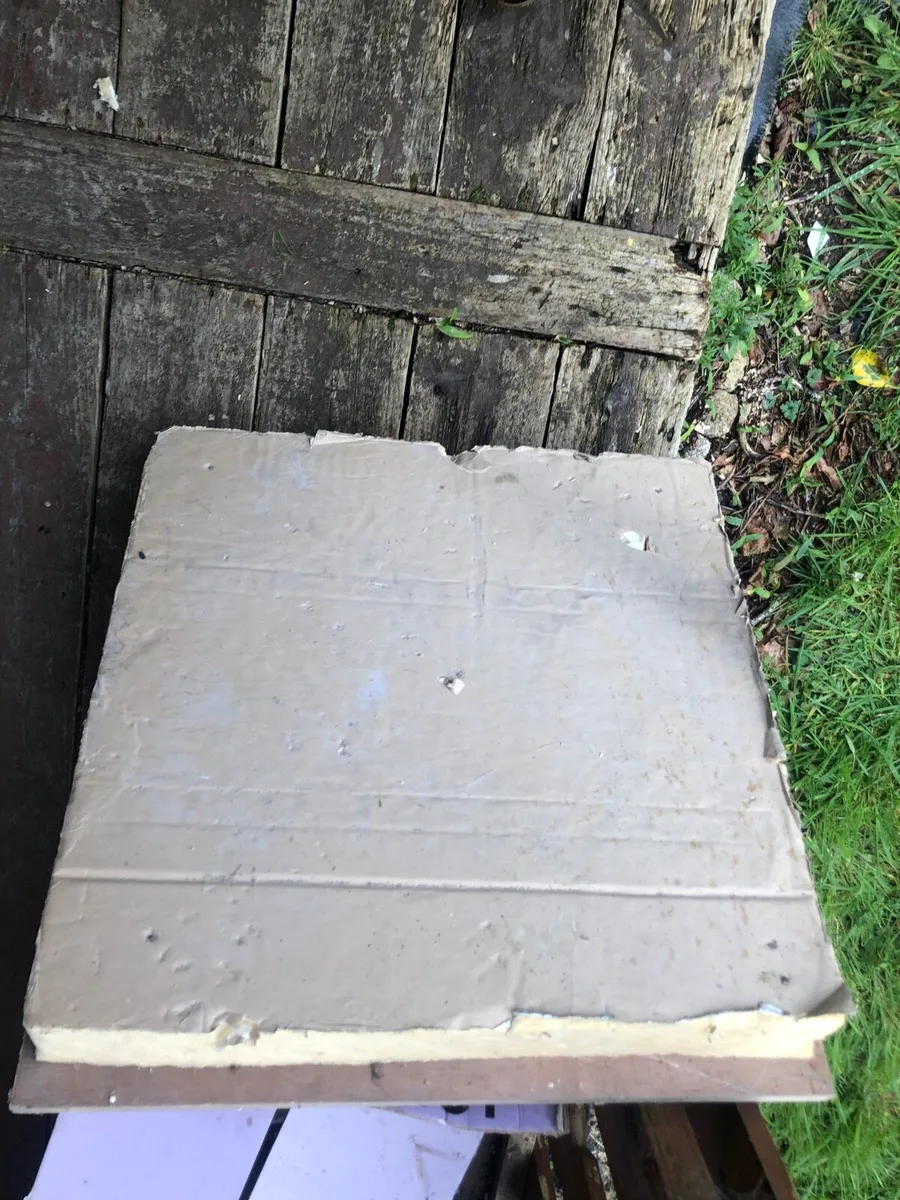 Insulated attic hatch - Image 1