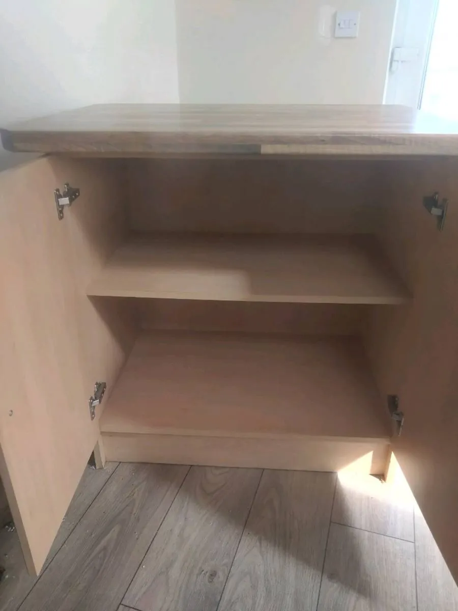 Kitchen Island unit - Image 2