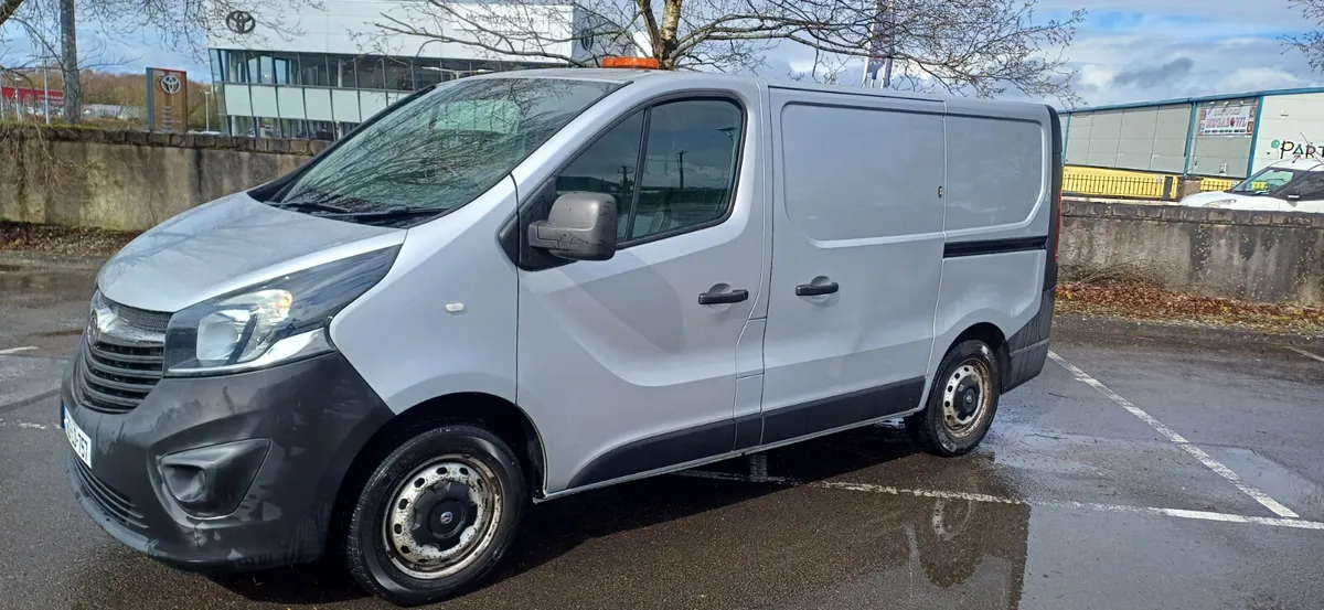 Vauxhall Vivaro 2016 NEW TEST + TAX - Image 3