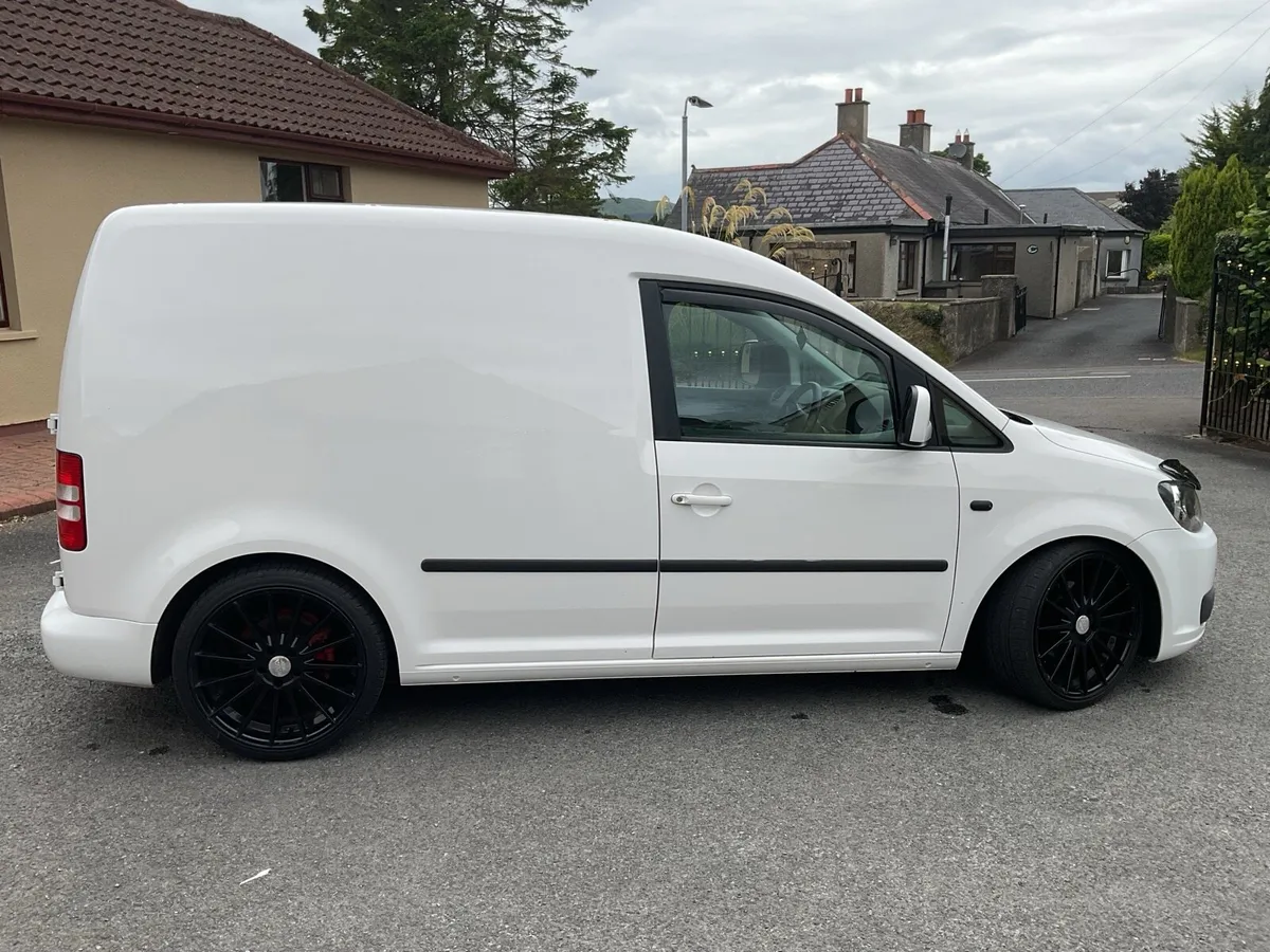 Volkswagen Caddy Van - Image 3