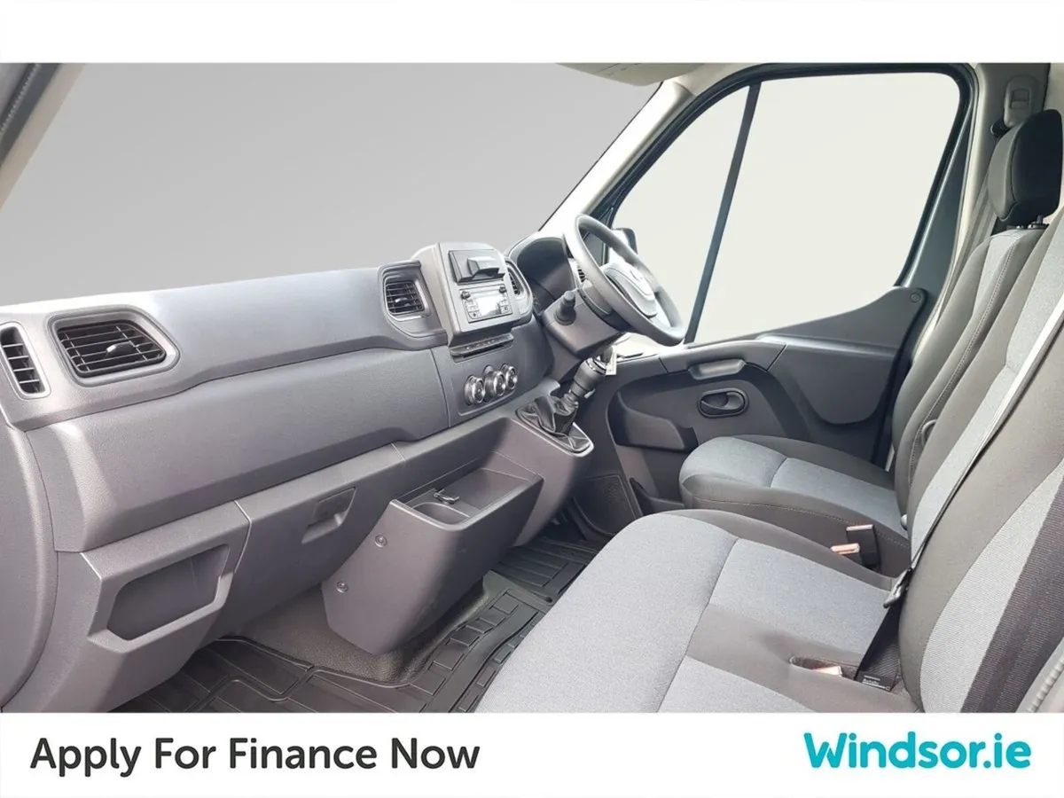 Nissan Interstar INTERSTAR L2 H2 135 FWD AC 6E - Image 4