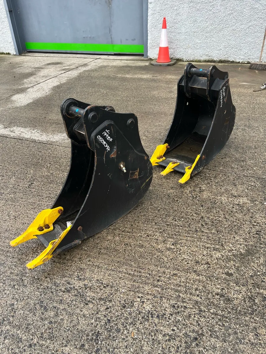 Buckets 65mm pin 50mm pin 45mm Pin For Sale. - Image 4