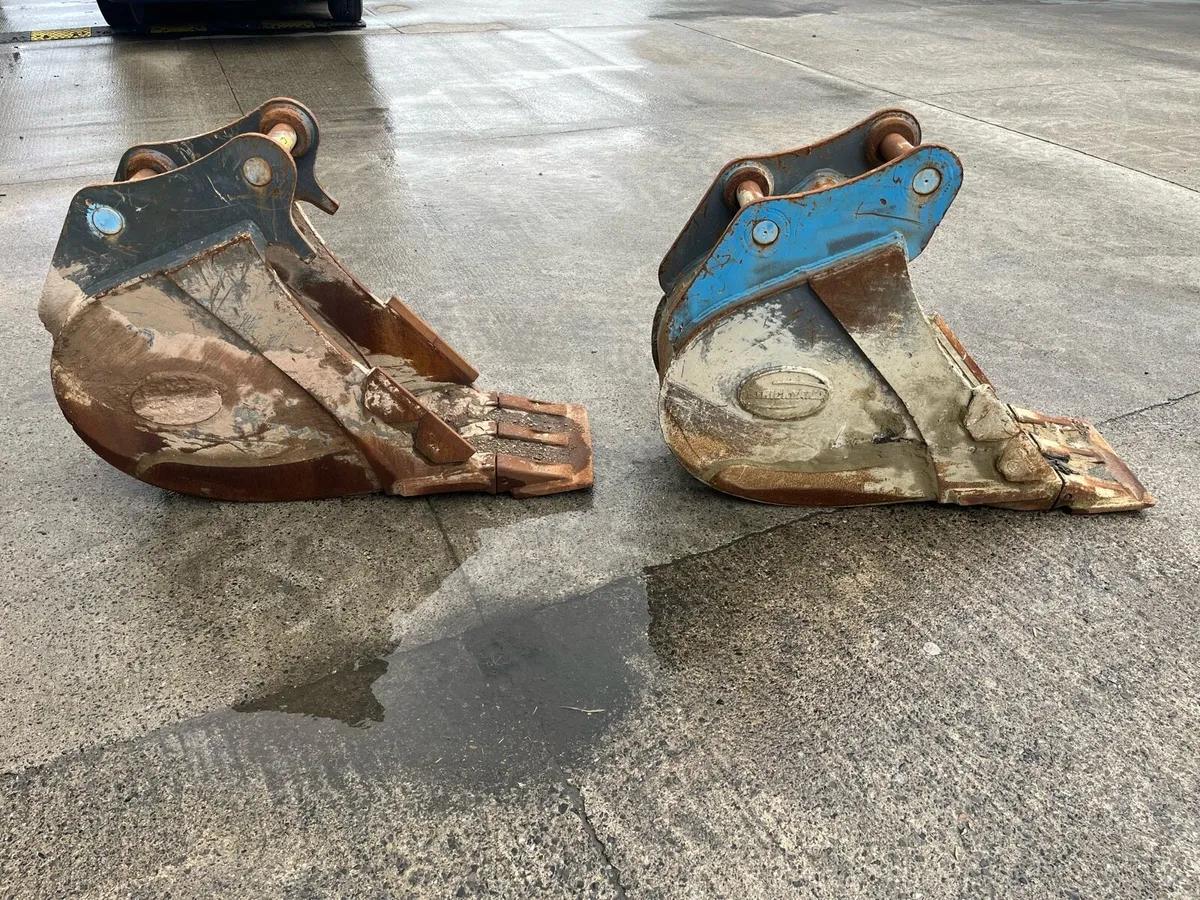 Buckets 65mm pin 50mm pin 45mm Pin For Sale. - Image 1