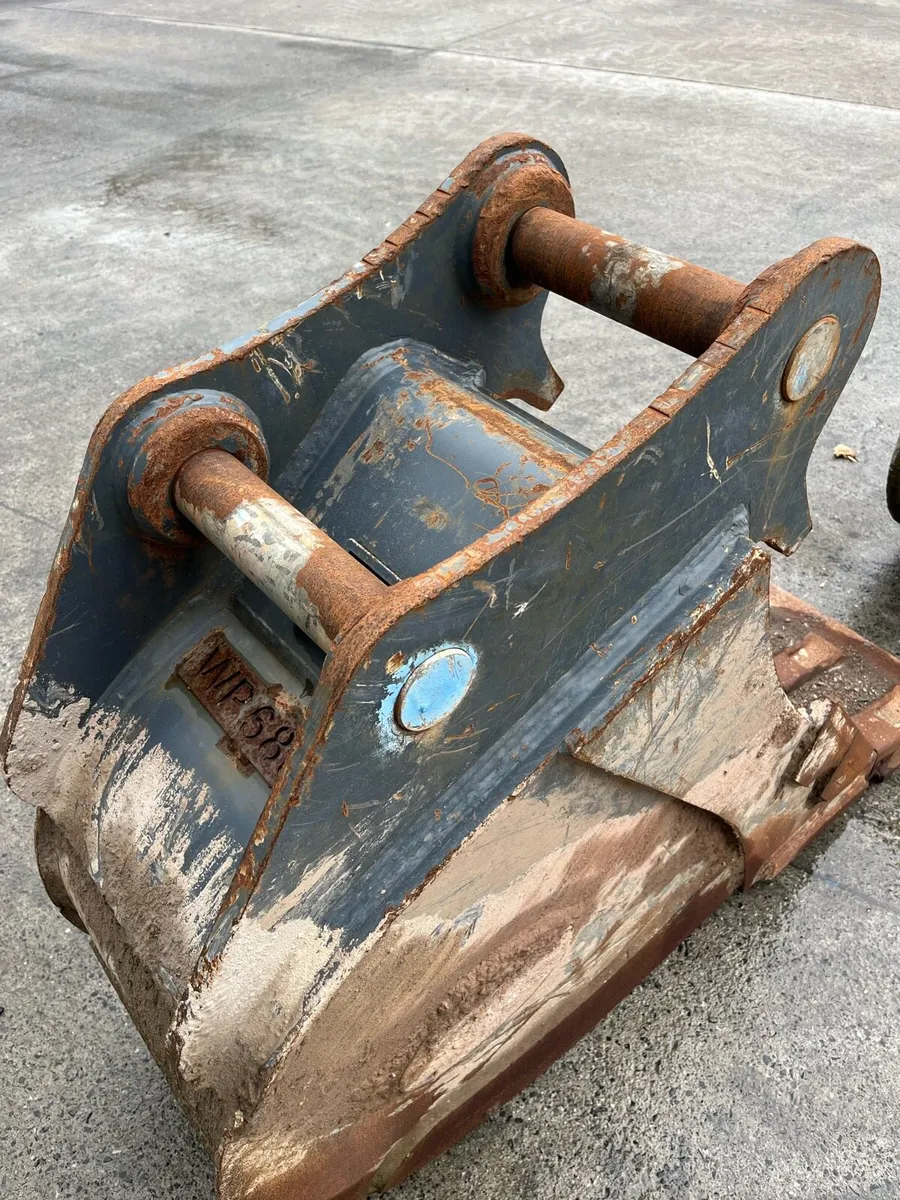 Buckets 65mm pin 50mm pin 45mm Pin For Sale. - Image 3