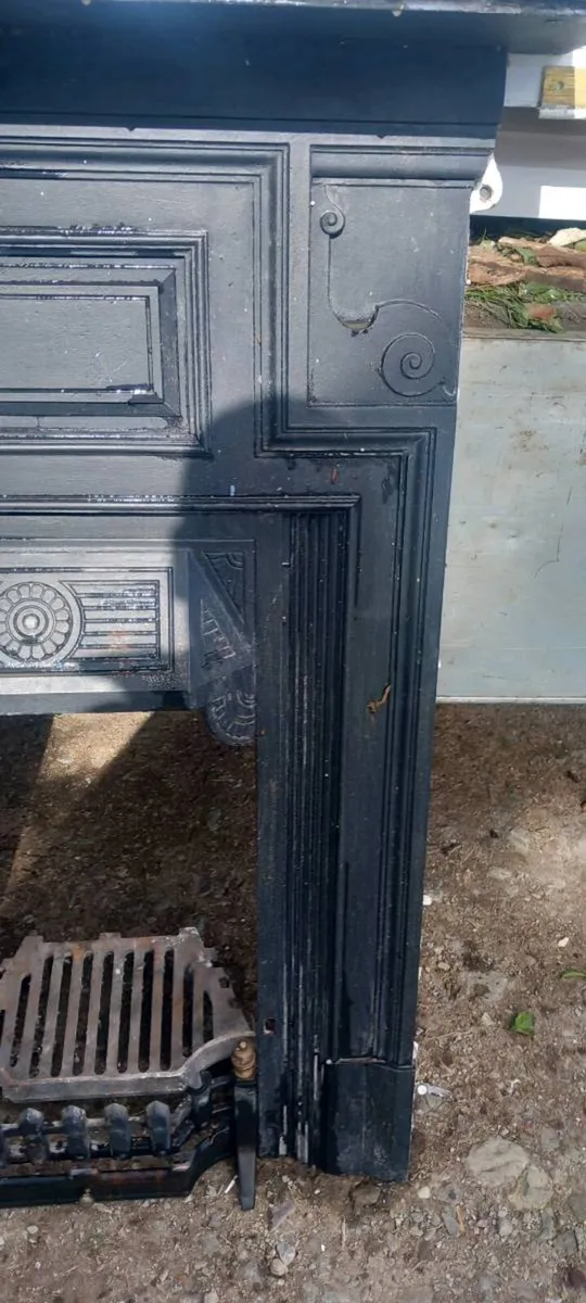 Cast iron fireplace - Image 4