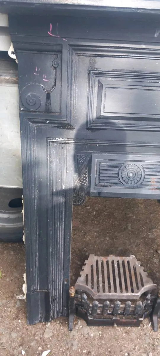 Cast iron fireplace - Image 2