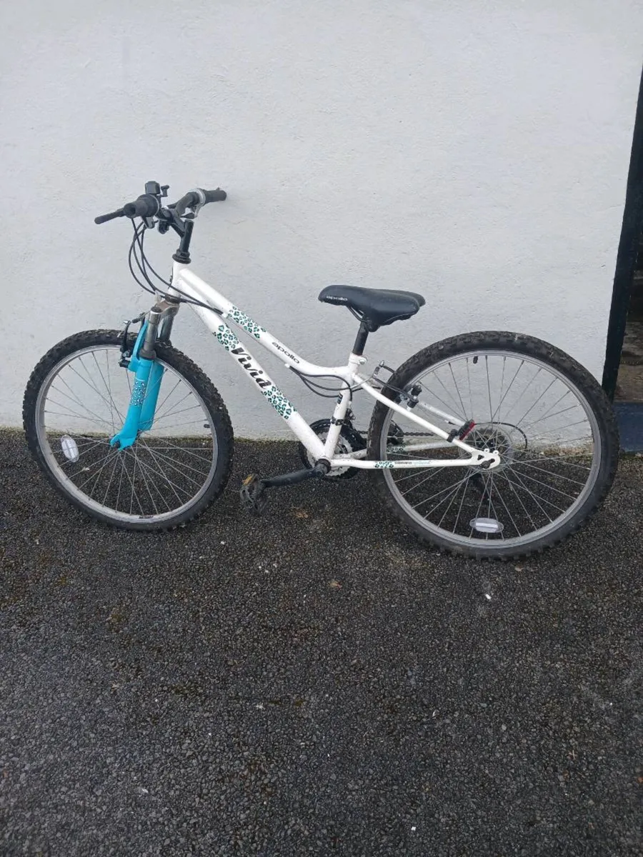 Child's bike - Image 1