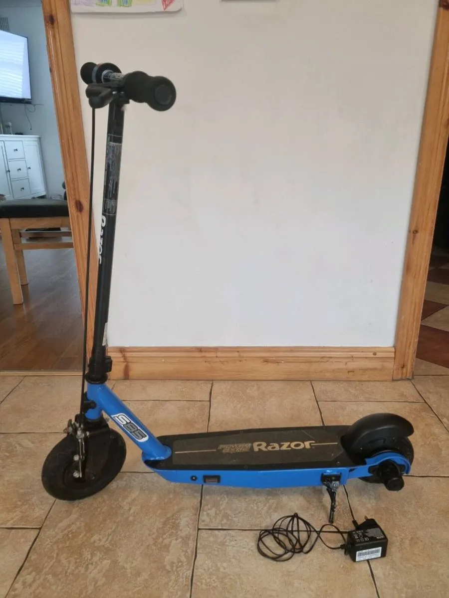 Electric scooter - Image 1