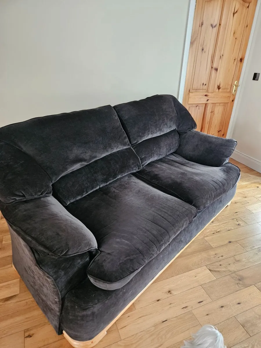 SETTEEs, 3 seater - Image 3