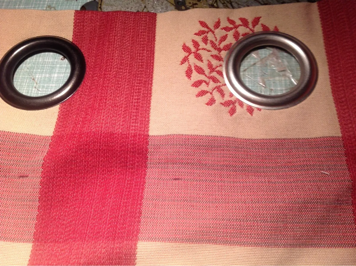 Curtain rings fitted - Image 4