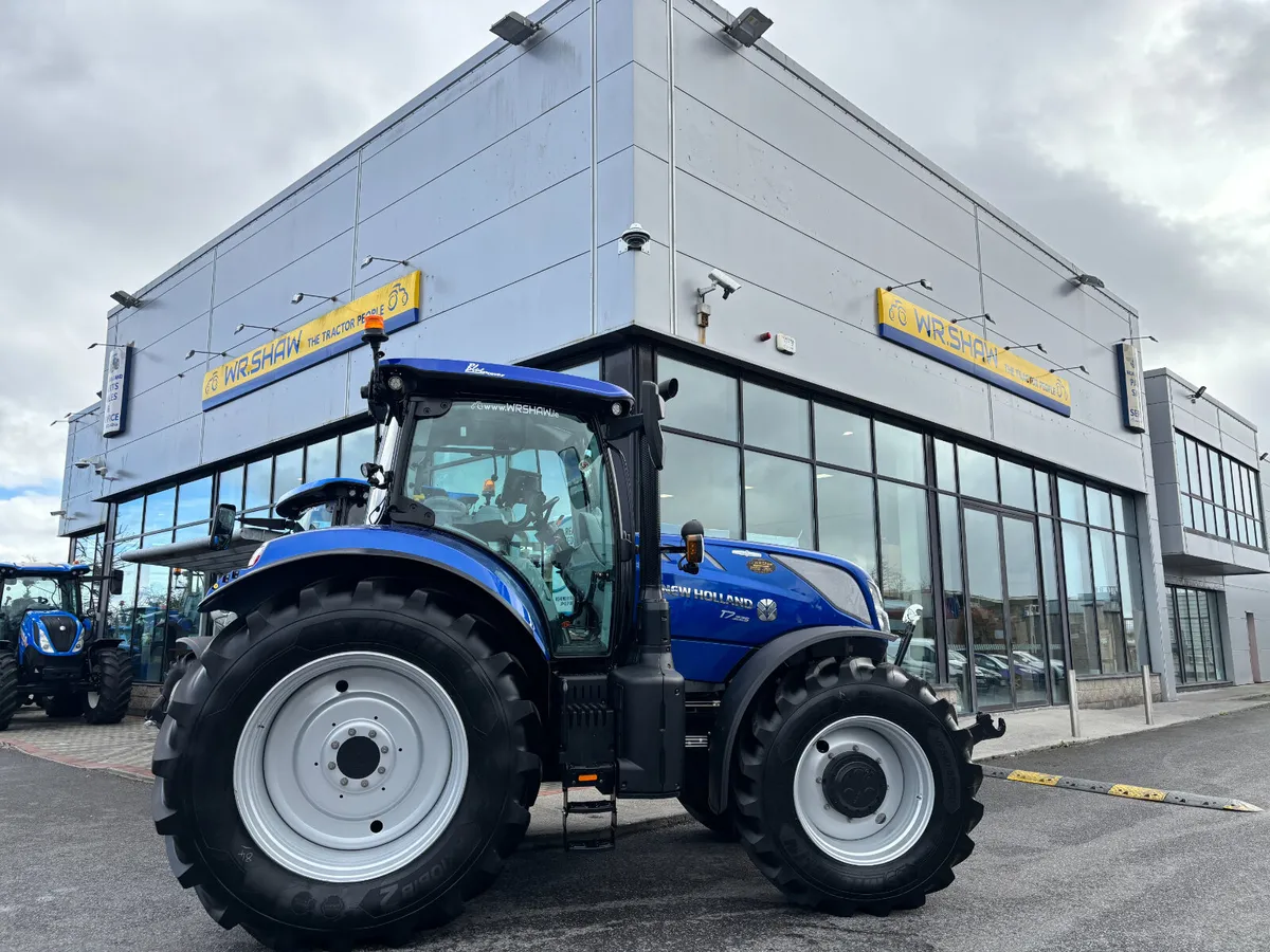 New Holland T7.225 Blue Power-1479hrs - Image 3