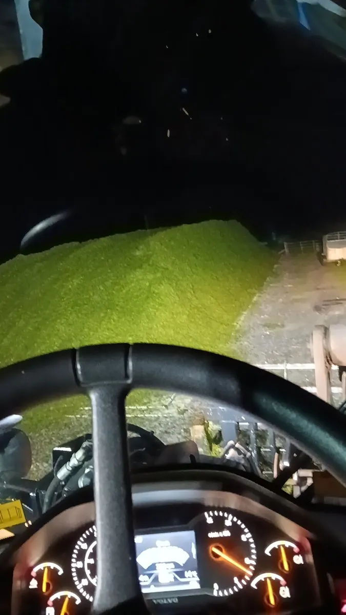 Silage pit tyres