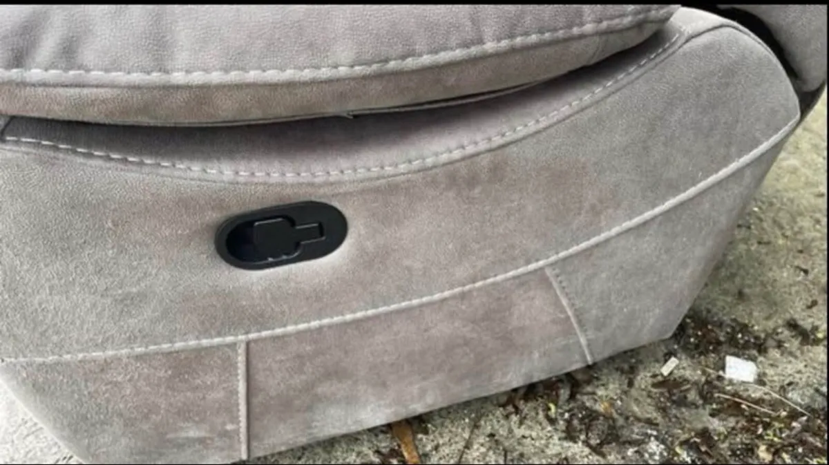 Recliner Sofa - Image 4