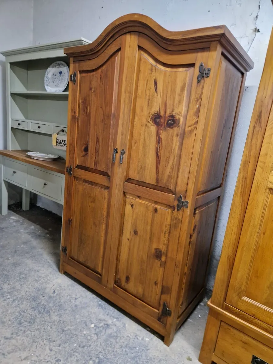 Light antique pine wardrobe - Image 2