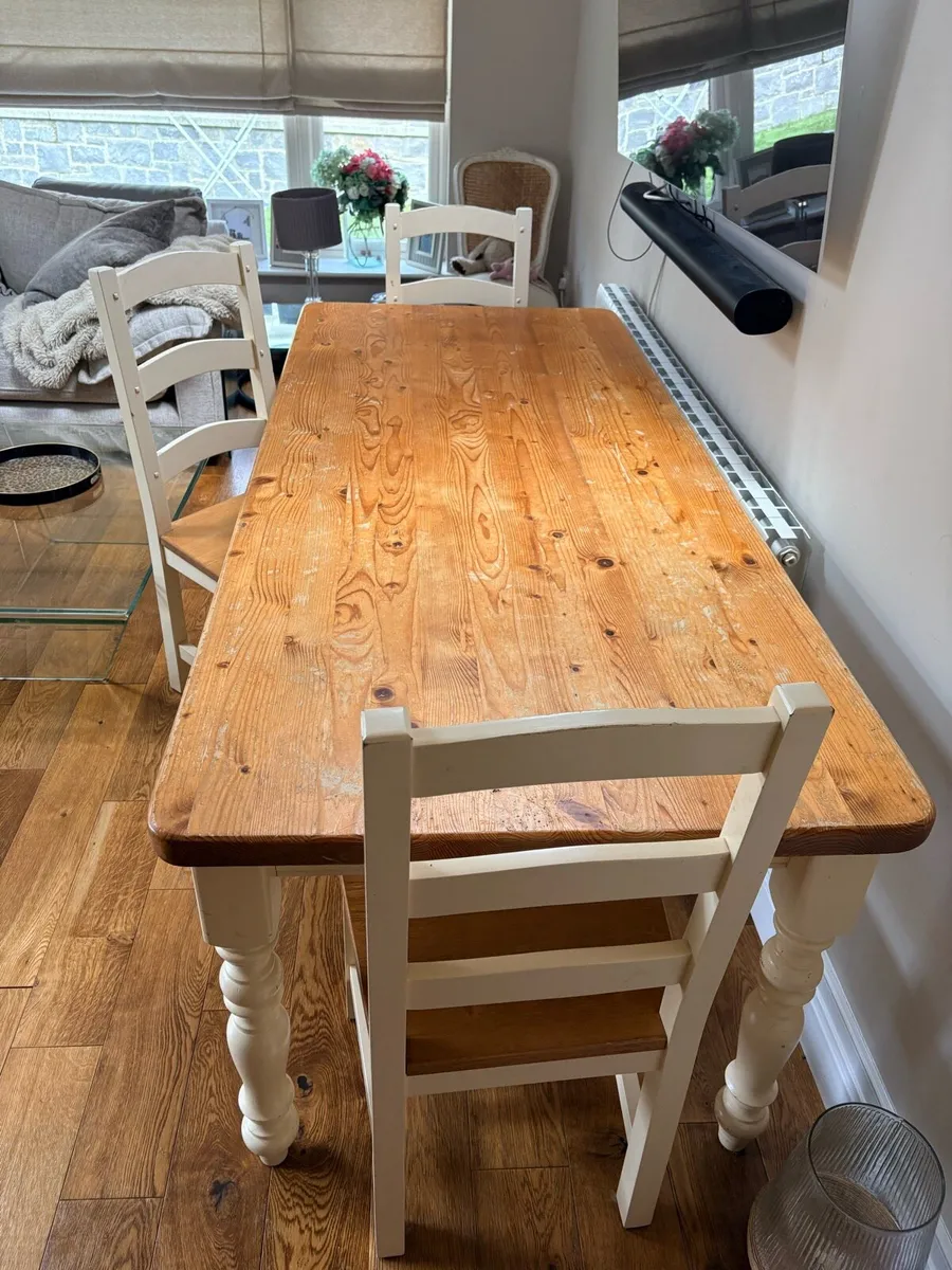 Dining table and chairs - Image 4