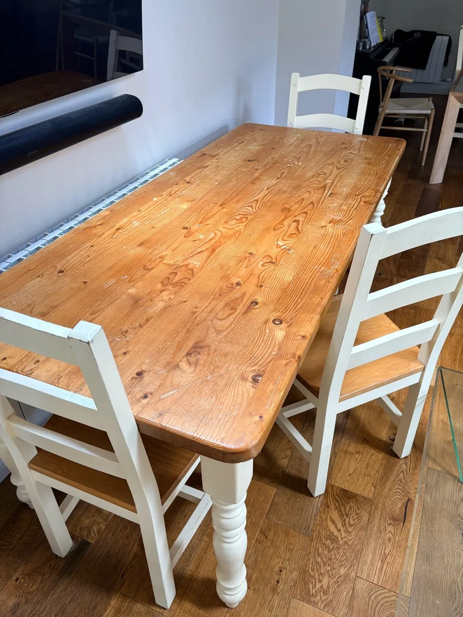 Dining table and chairs - Image 2