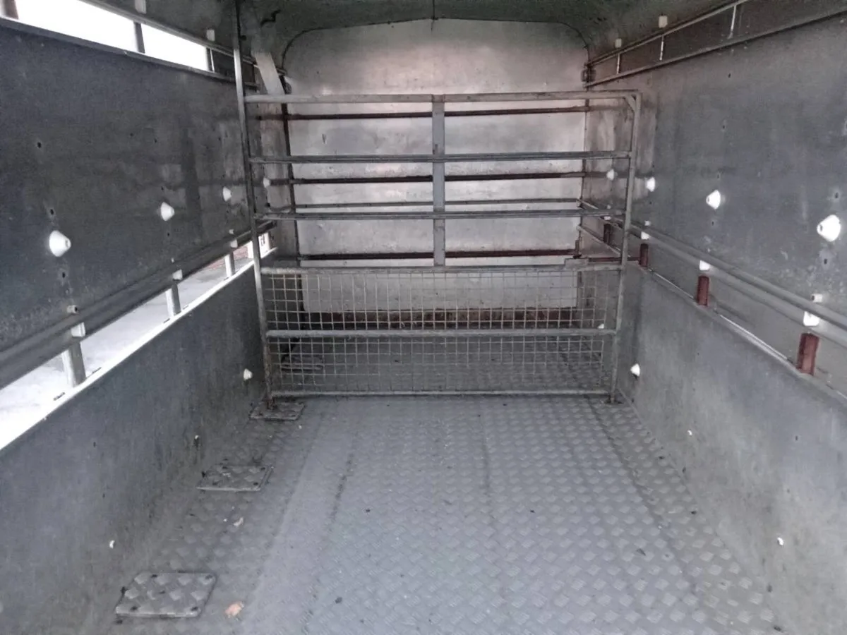 12×6 Ifor William's  Cattle Trailer For Sale - Image 3