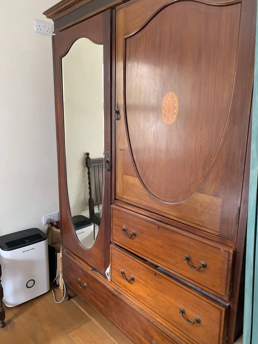 Wardrobe, bedside tables - Image 1