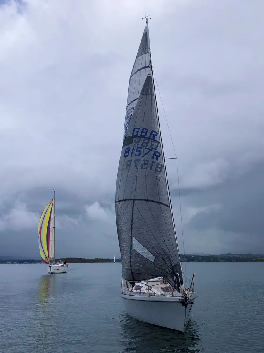 Laser 28 sailboat - Image 3