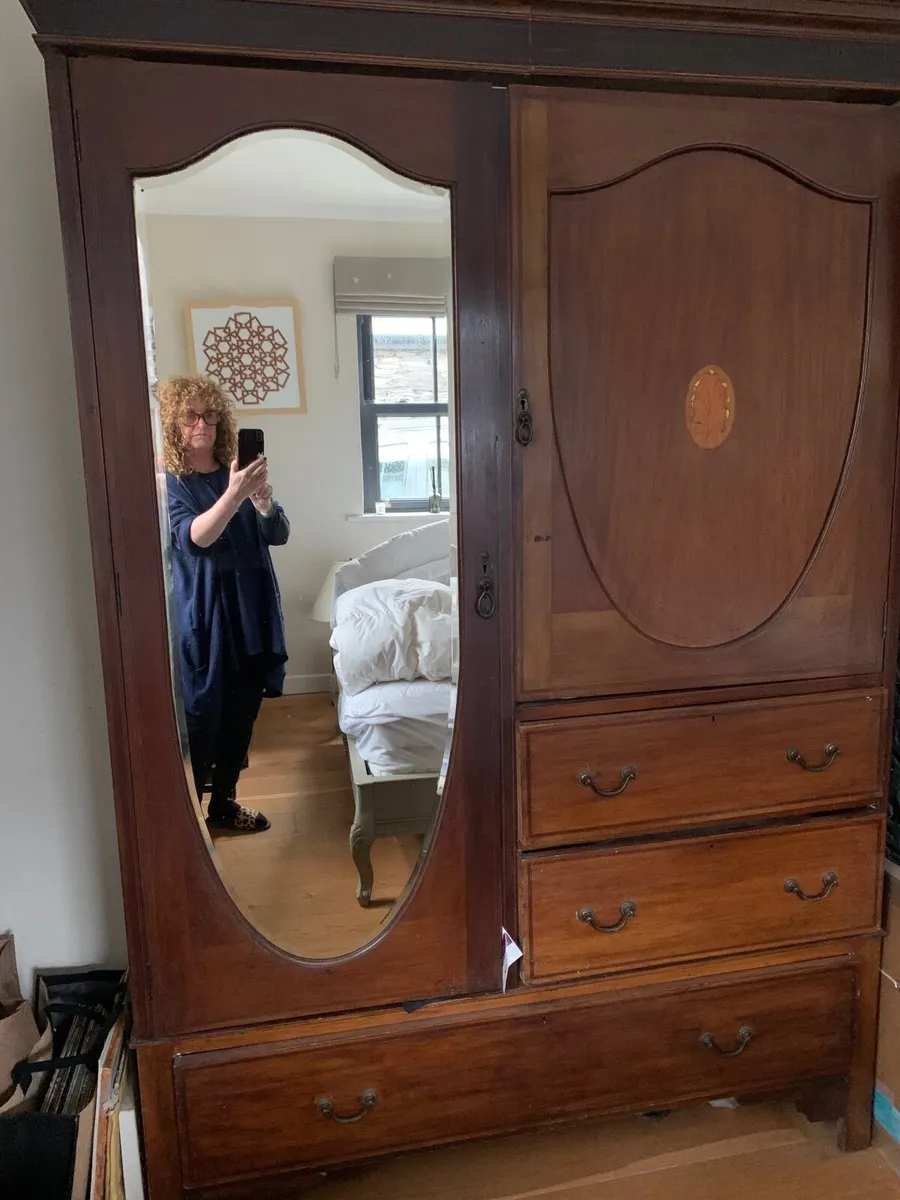 Wardrobe, bedside tables - Image 3