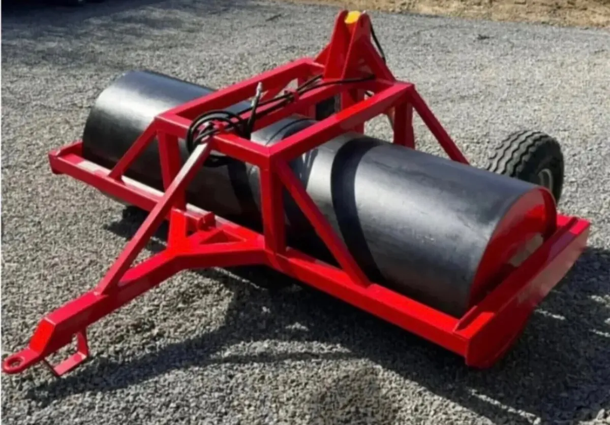 MCKENNA ROAD TOW HYDRAULIC LAND ROLLER 9FT - Image 2