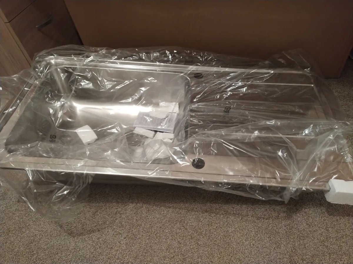 Kitchen sink - Image 2