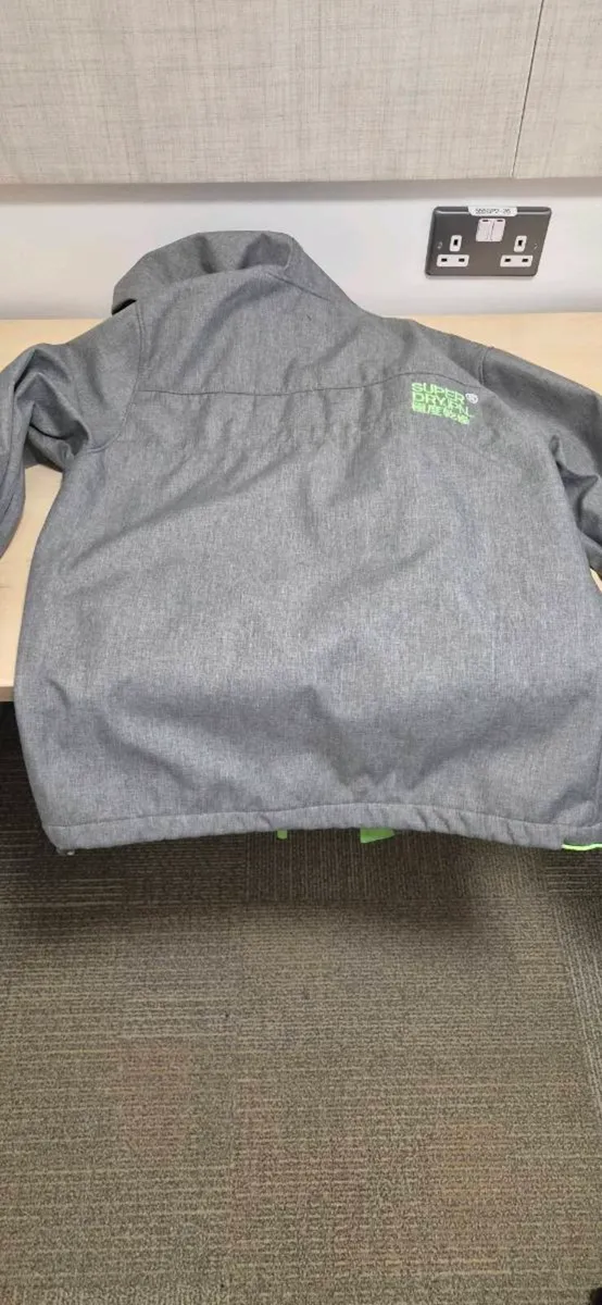 Mens Superdry jacket - Image 4