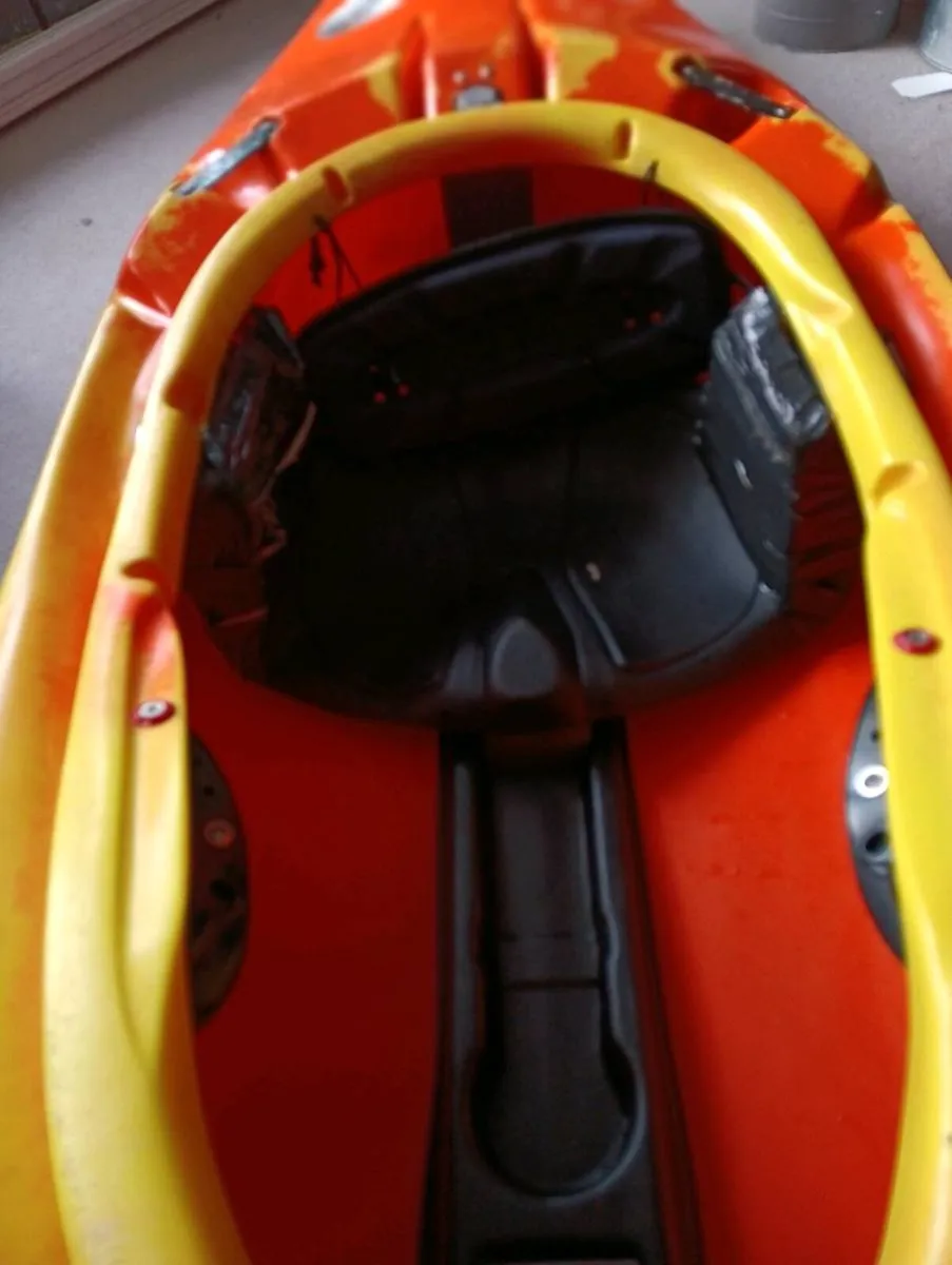 Kayak Pyranha - Image 3